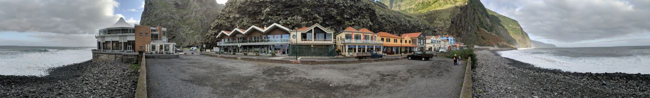 Sao Vicente shorefront, where mountains meet the Sea!